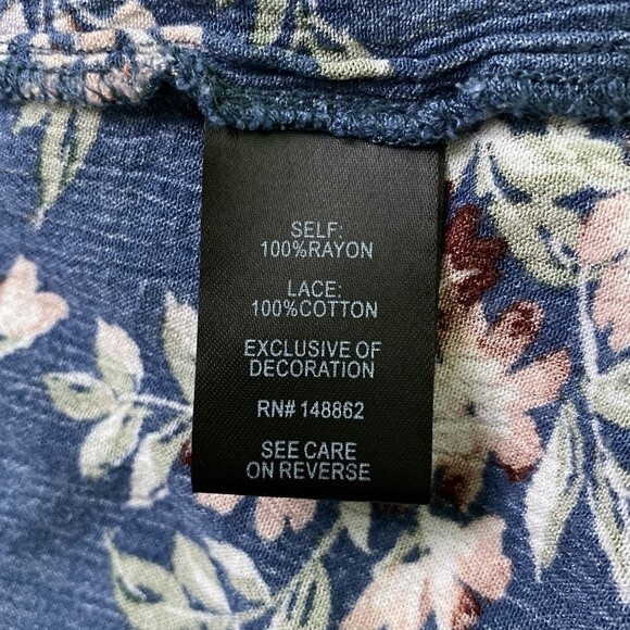 Torrid Babydoll Crochet Trim Lace-Up Top - Picture 5 of 13